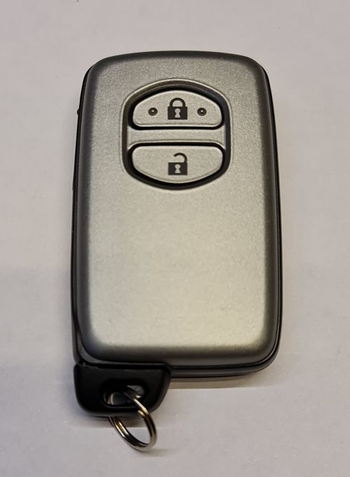 Ключ для Toyota Land Cruiser 200 2010-2015